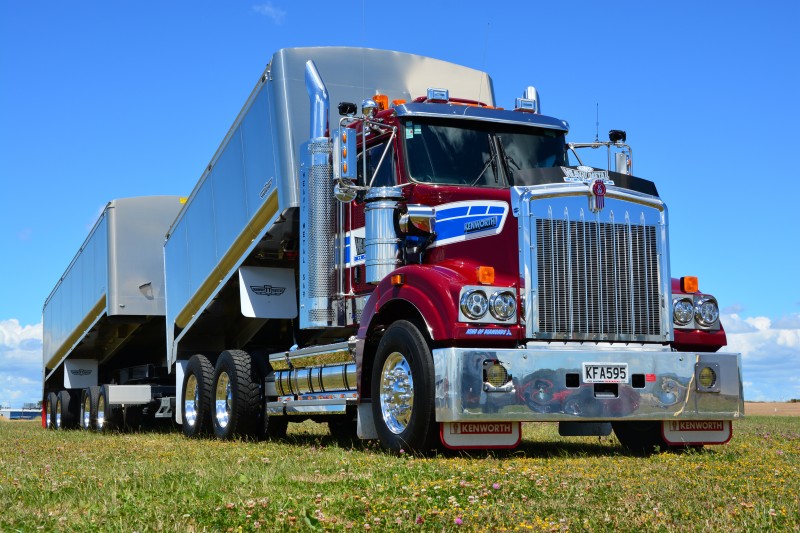 Kenworth 13